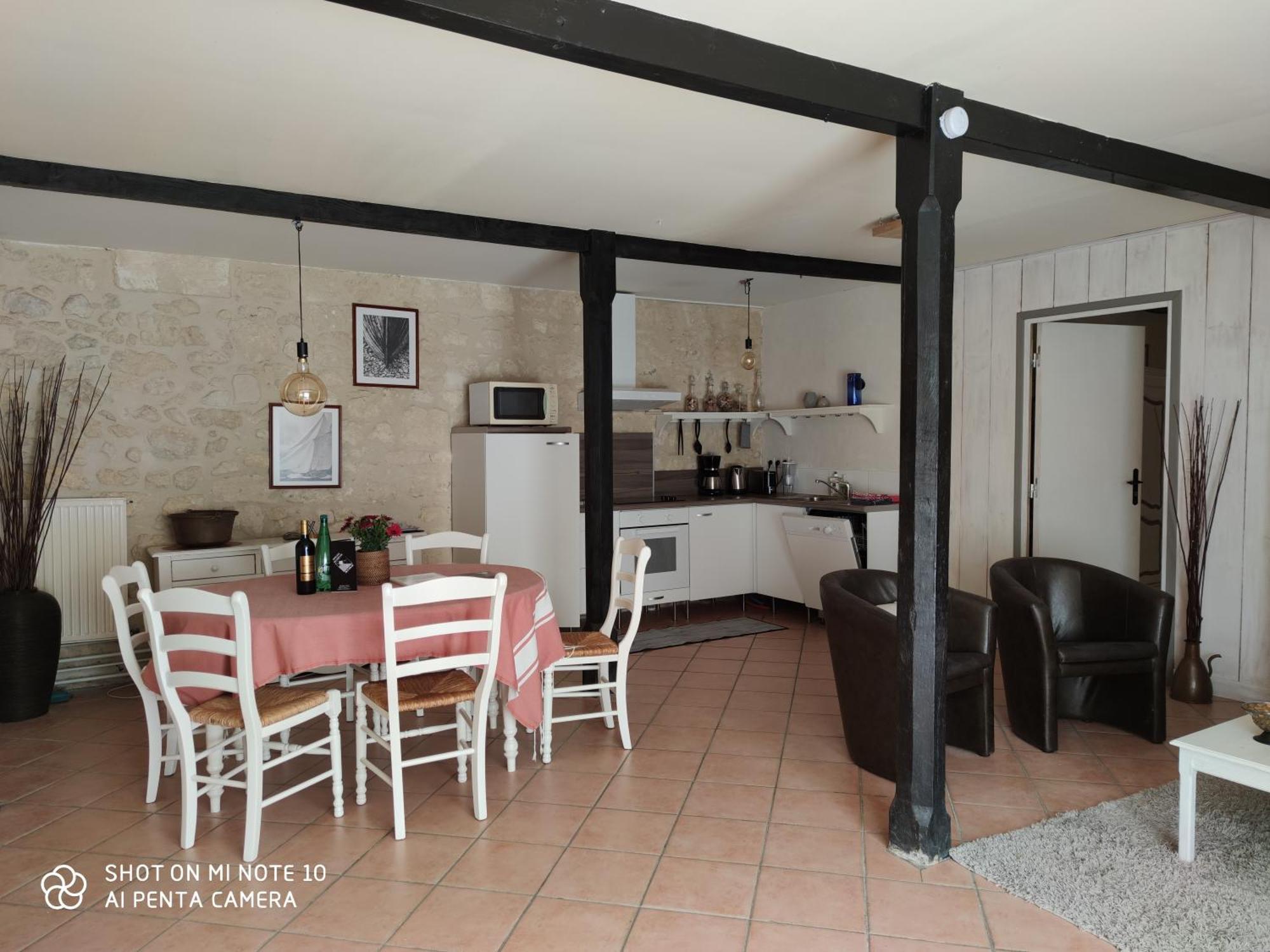 Villa Domaine des Prés de Joussac - Protocole sanitaire strict à Jau-Dignac-et-Loirac Extérieur photo
