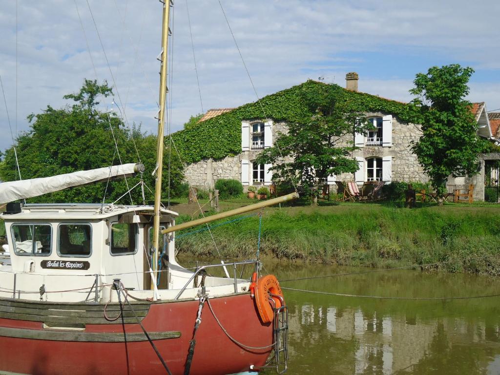 Villa Domaine des Prés de Joussac - Protocole sanitaire strict à Jau-Dignac-et-Loirac Chambre photo